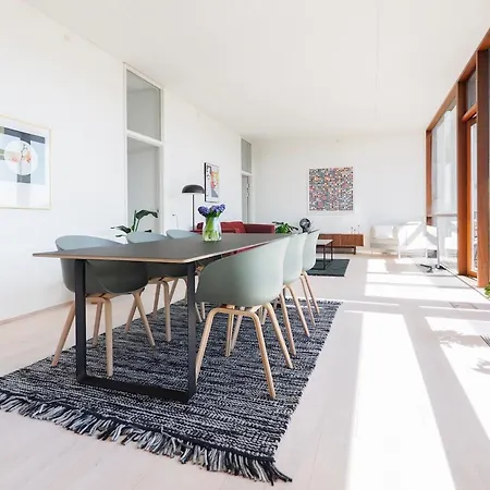 Waterfront Design With Beautiful View & Terrace Διαμέρισμα