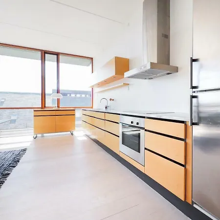Waterfront Design With Beautiful View & Terrace *