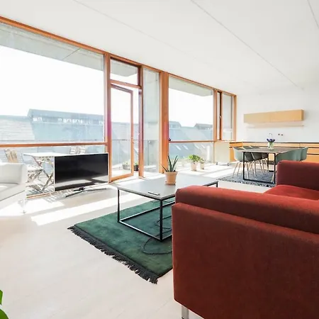 Appartement Waterfront Design With Beautiful View & Terrace