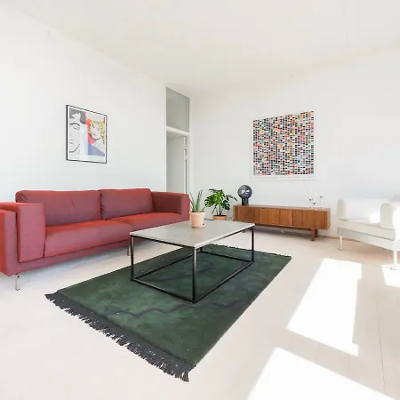 Appartement Waterfront Design With Beautiful View & Terrace *