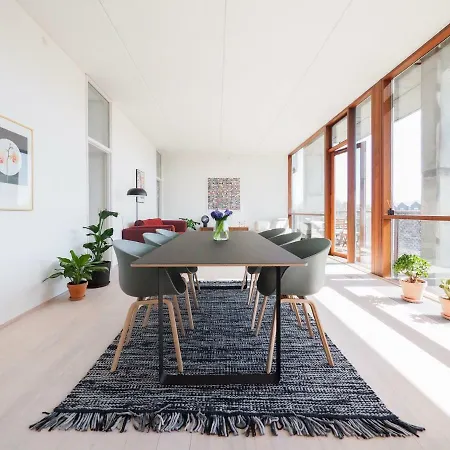 Waterfront Design With Beautiful View & Terrace *